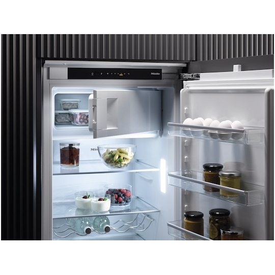 Šaldytuvas Miele K 7316 E 2 Šaldytuvas Miele K 7316 E 2