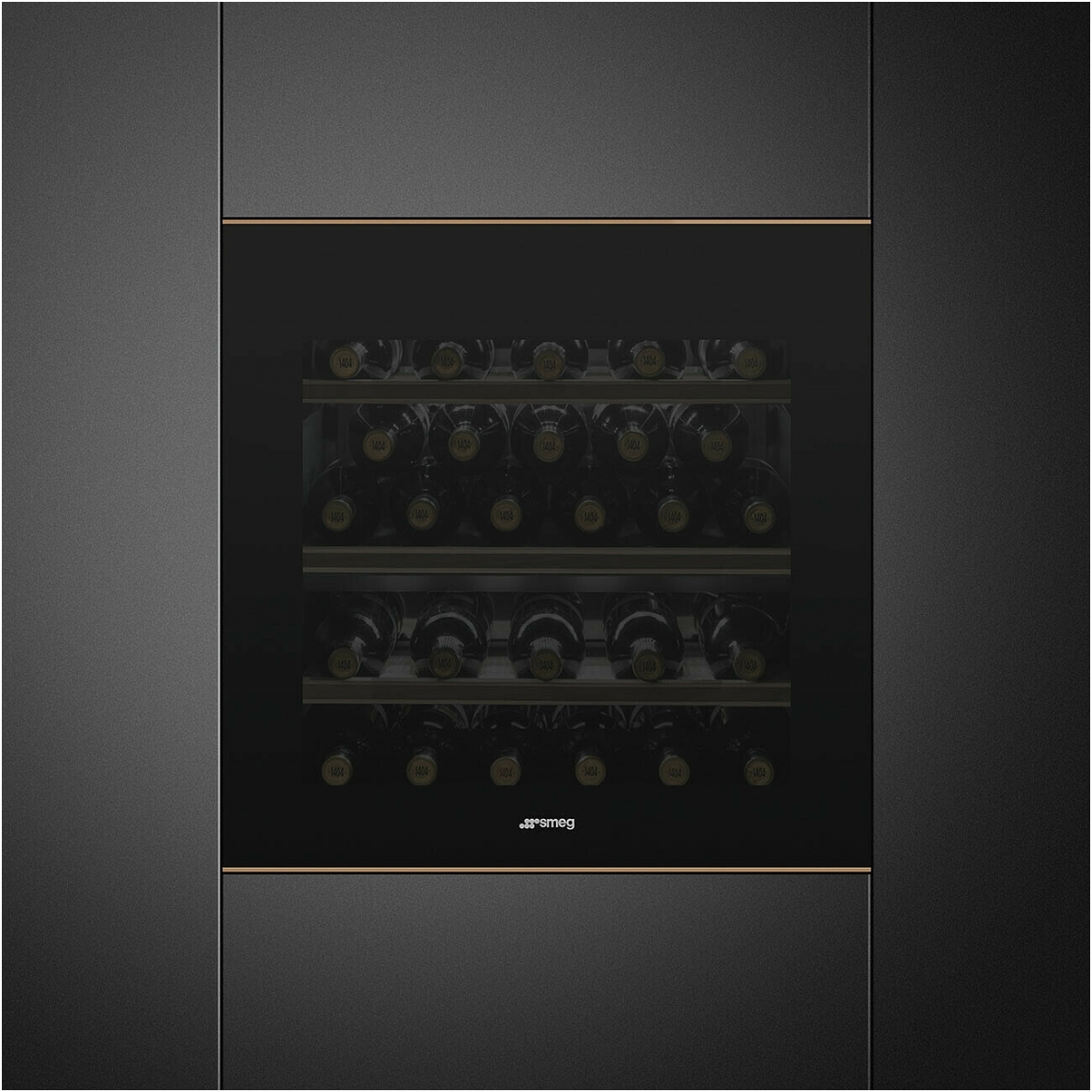 Vyninė Smeg CVI629NR3 1